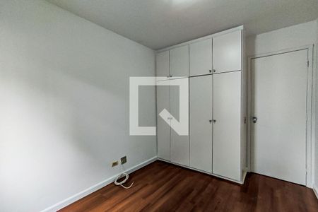Quarto 1 de apartamento para alugar com 3 quartos, 76m² em Vila Suzana, São Paulo