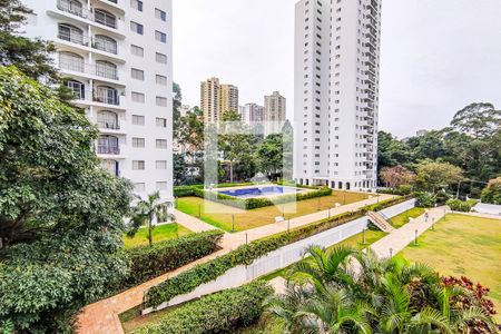 Vista de apartamento para alugar com 3 quartos, 76m² em Vila Suzana, São Paulo