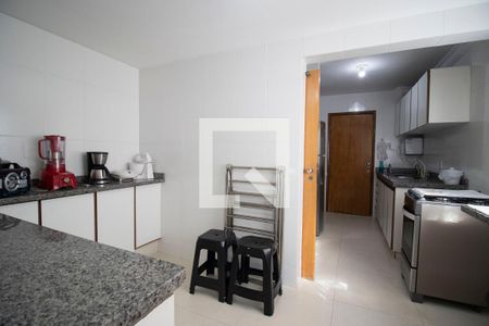 Apartamento para alugar com 109m², 3 quartos e 1 vagaÁrea de serviço