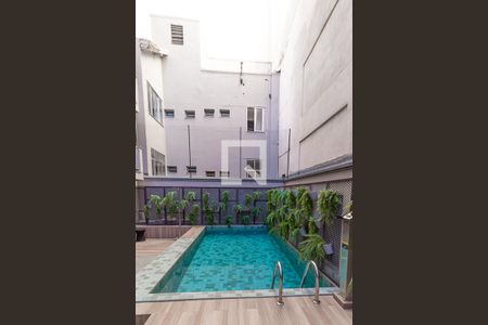 Apartamento à venda com 57m², 1 quarto e sem vagaÁrea comum - Piscina