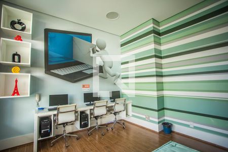 Apartamento à venda com 64m², 2 quartos e 1 vagaÁrea comum - Lan House