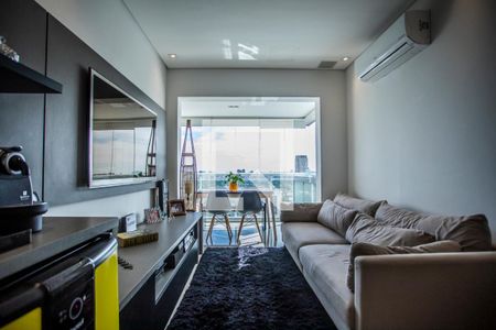 Sala de Estar de apartamento à venda com 2 quartos, 64m² em Vila Alexandria, São Paulo