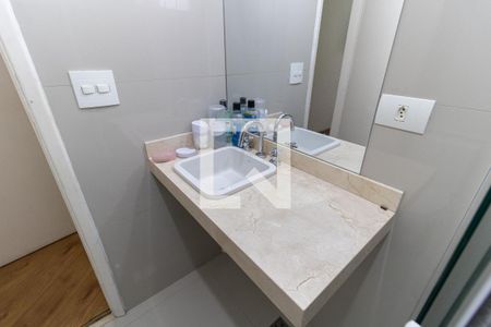 Apartamento à venda com 92m², 3 quartos e 2 vagas Apartamento à venda com 92m², 3 quartos e 2 vagasBanheiro da Suíte