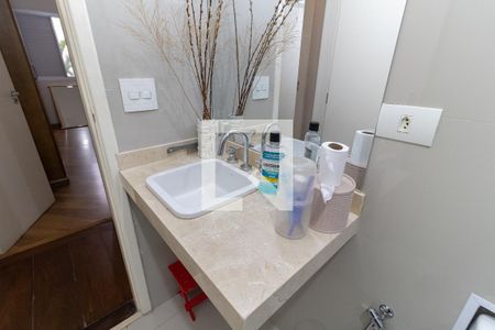 Apartamento à venda com 92m², 3 quartos e 2 vagas Apartamento à venda com 92m², 3 quartos e 2 vagasBanheiro Social