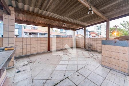 Casa à venda com 326m², 3 quartos e 6 vagas Casa à venda com 326m², 3 quartos e 6 vagasCobertura