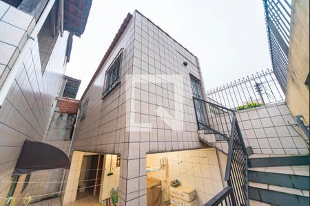 Casa à venda com 326m², 3 quartos e 6 vagas Casa à venda com 326m², 3 quartos e 6 vagasSalão