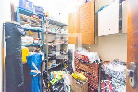 Casa à venda com 326m², 3 quartos e 6 vagas Casa à venda com 326m², 3 quartos e 6 vagasQuarto de Serviço