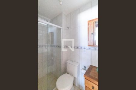 Banheiro de apartamento para alugar com 1 quarto, 42m² em Partenon, Porto Alegre