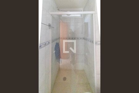 Banheiro de apartamento para alugar com 1 quarto, 42m² em Partenon, Porto Alegre