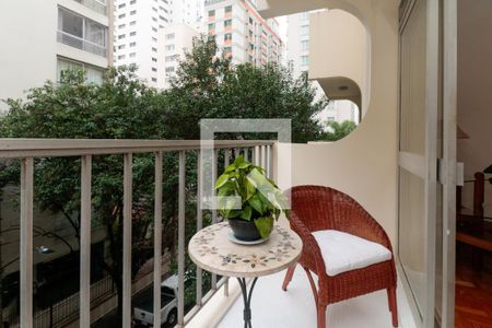 Apartamento para alugar com 96m², 2 quartos e 1 vaga Apartamento para alugar com 96m², 2 quartos e 1 vagaVaranda