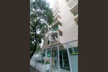 Apartamento para alugar com 96m², 2 quartos e 1 vaga Apartamento para alugar com 96m², 2 quartos e 1 vagaFachada