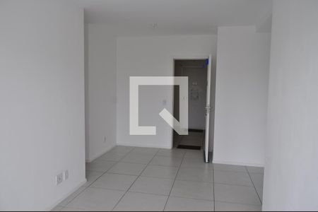 Sala/Cozinha de apartamento para alugar com 2 quartos, 57m² em Todos Os Santos, Rio de Janeiro