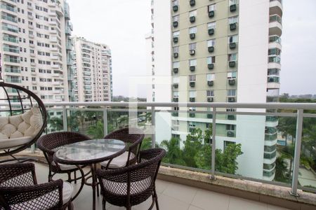 Varanda de apartamento à venda com 3 quartos, 122m² em Barra da Tijuca, Rio de Janeiro