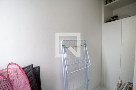 Apartamento à venda com 122m², 3 quartos e 2 vagas Apartamento à venda com 122m², 3 quartos e 2 vagasQuarto de Serviço