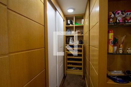 Apartamento à venda com 122m², 3 quartos e 2 vagas Apartamento à venda com 122m², 3 quartos e 2 vagasCloset da Suíte