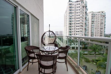 Varanda de apartamento à venda com 3 quartos, 122m² em Barra da Tijuca, Rio de Janeiro