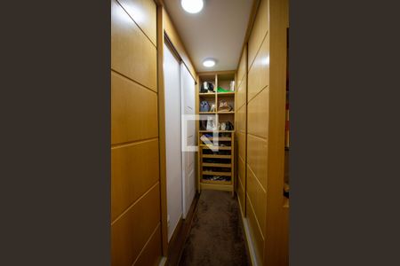 Apartamento à venda com 122m², 3 quartos e 2 vagas Apartamento à venda com 122m², 3 quartos e 2 vagasCloset da Suíte