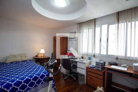 Apartamento à venda com 122m², 3 quartos e 2 vagas Apartamento à venda com 122m², 3 quartos e 2 vagasQuarto 1