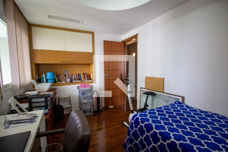 Apartamento à venda com 122m², 3 quartos e 2 vagas Apartamento à venda com 122m², 3 quartos e 2 vagasQuarto 1