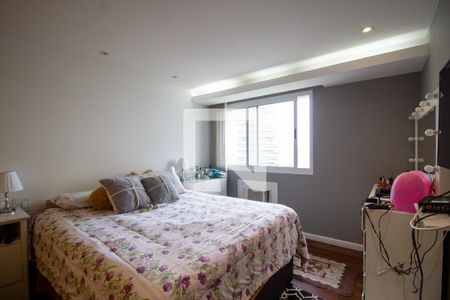 Apartamento à venda com 122m², 3 quartos e 2 vagas Apartamento à venda com 122m², 3 quartos e 2 vagasSuíte