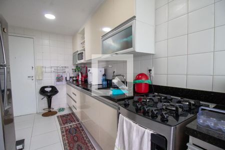 Apartamento à venda com 122m², 3 quartos e 2 vagas Apartamento à venda com 122m², 3 quartos e 2 vagasCozinha