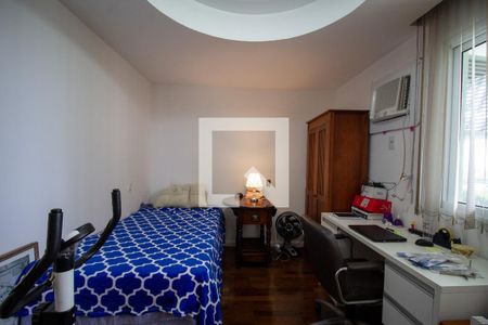 Apartamento à venda com 122m², 3 quartos e 2 vagas Apartamento à venda com 122m², 3 quartos e 2 vagasQuarto 1