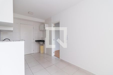 Sala/Cozinha de apartamento para alugar com 1 quarto, 32m² em Vila Penteado, São Paulo
