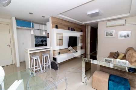 Sala de apartamento para alugar com 3 quartos, 65m² em Protásio Alves, Porto Alegre