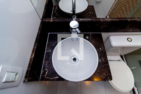 Apartamento para alugar com 65m², 3 quartos e 1 vaga Apartamento para alugar com 65m², 3 quartos e 1 vagaBanheiro da Suíte