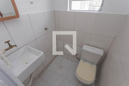 Banheiro de casa para alugar com 1 quarto, 55m² em Vila Brasilina, São Paulo