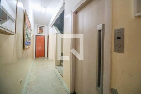 Apartamento à venda com 146m², 3 quartos e sem vagaElevador