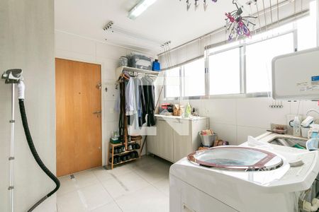 Apartamento à venda com 146m², 3 quartos e 1 vagaÁrea de Serviço