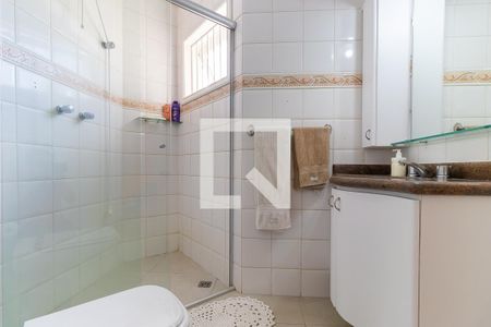 Casa à venda com 289m², 3 quartos e 10 vagas Casa à venda com 289m², 3 quartos e 10 vagasBanheiro da suíte 3