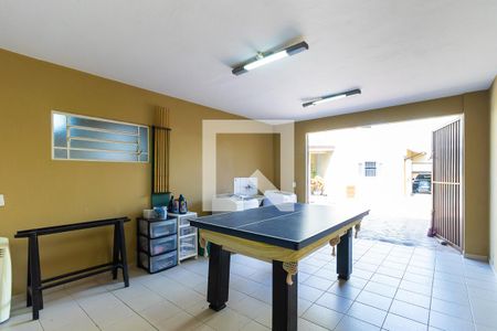 Casa à venda com 289m², 3 quartos e 10 vagas Casa à venda com 289m², 3 quartos e 10 vagasSala de jogos / Lavanderia