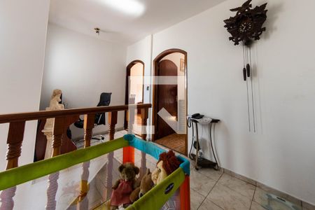Corredor de casa à venda com 3 quartos, 140m² em Vila Ema, São Paulo