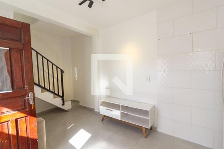 Sala e Cozinha de casa para alugar com 1 quarto, 40m² em Jardim Palmares (zona Sul), São Paulo