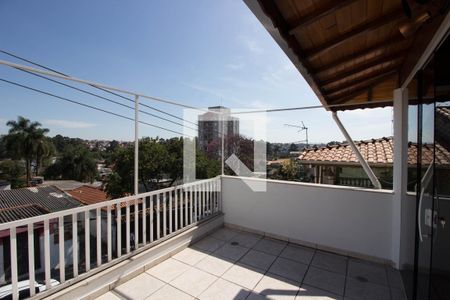 Casa à venda com 233m², 3 quartos e 2 vagasTerraço