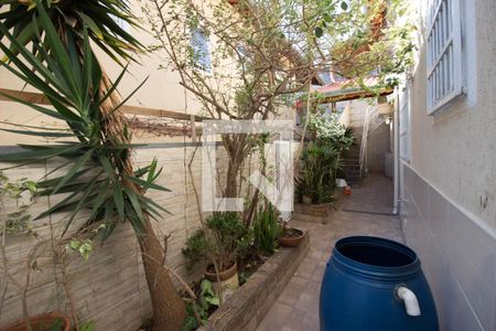 Casa à venda com 233m², 3 quartos e 2 vagasÁrea Externa