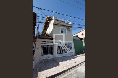 Casa à venda com 233m², 3 quartos e 2 vagasFachada