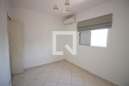 Casa à venda com 233m², 3 quartos e 2 vagasQuarto 2