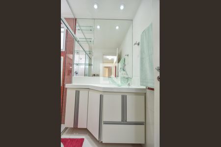 Apartamento à venda com 117m², 2 quartos e 2 vagasBanheiro Suíte 01