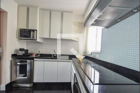 Apartamento à venda com 117m², 2 quartos e 2 vagasCozinha