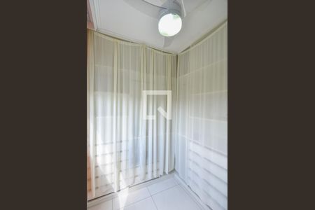 Apartamento à venda com 117m², 2 quartos e 2 vagasCloset Suíte 01