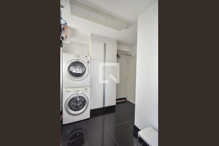 Apartamento à venda com 117m², 2 quartos e 2 vagasLavanderia 