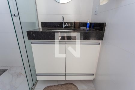 Apartamento para alugar com 68m², 2 quartos e 2 vagasArmário do Banheiro Social