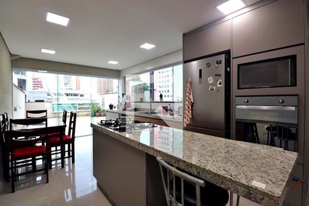 Apartamento à venda com 138m², 2 quartos e 2 vagasCozinha