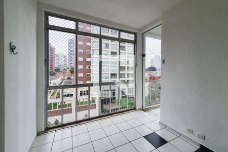 Apartamento à venda com 100m², 2 quartos e sem vagaSala