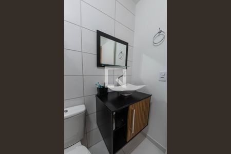 Banheiro de kitnet/studio para alugar com 1 quarto, 32m² em Vila Graciosa, São Paulo