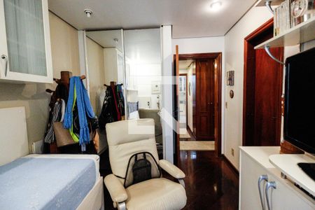 Apartamento à venda com 280m², 5 quartos e 4 vagas Apartamento à venda com 280m², 5 quartos e 4 vagasQuarto 1