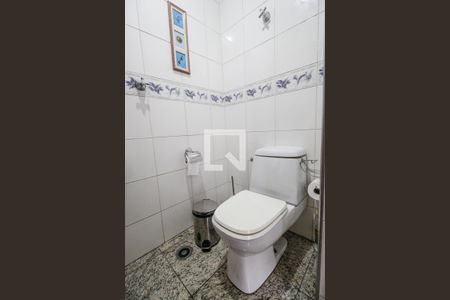 Apartamento à venda com 280m², 5 quartos e 4 vagas Apartamento à venda com 280m², 5 quartos e 4 vagasLavabo 2